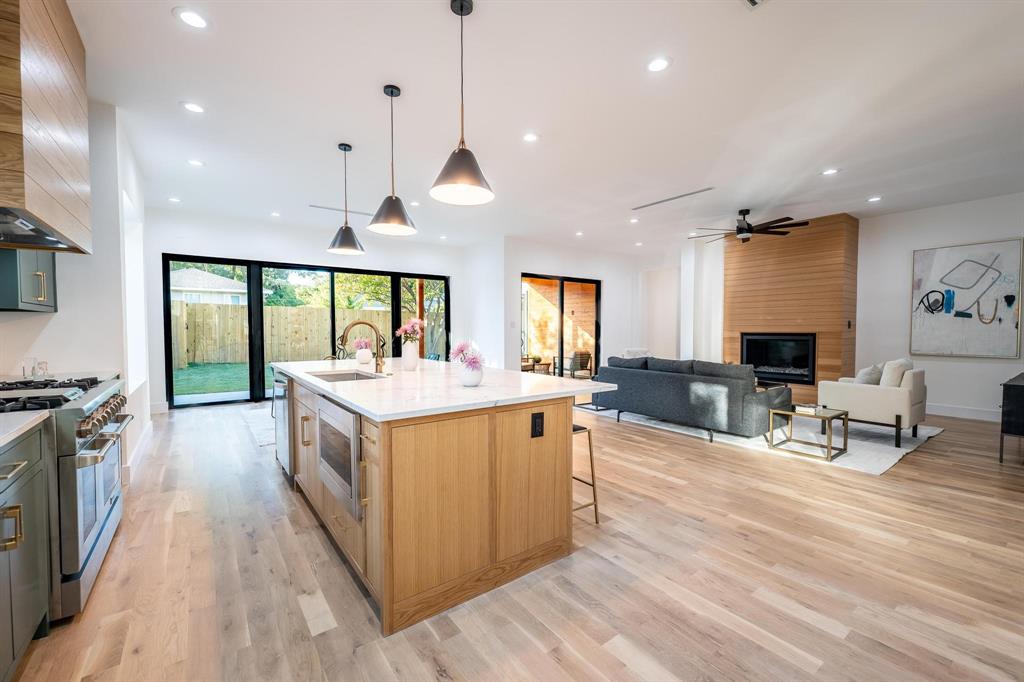 Bob-O-Links Downs - Residential