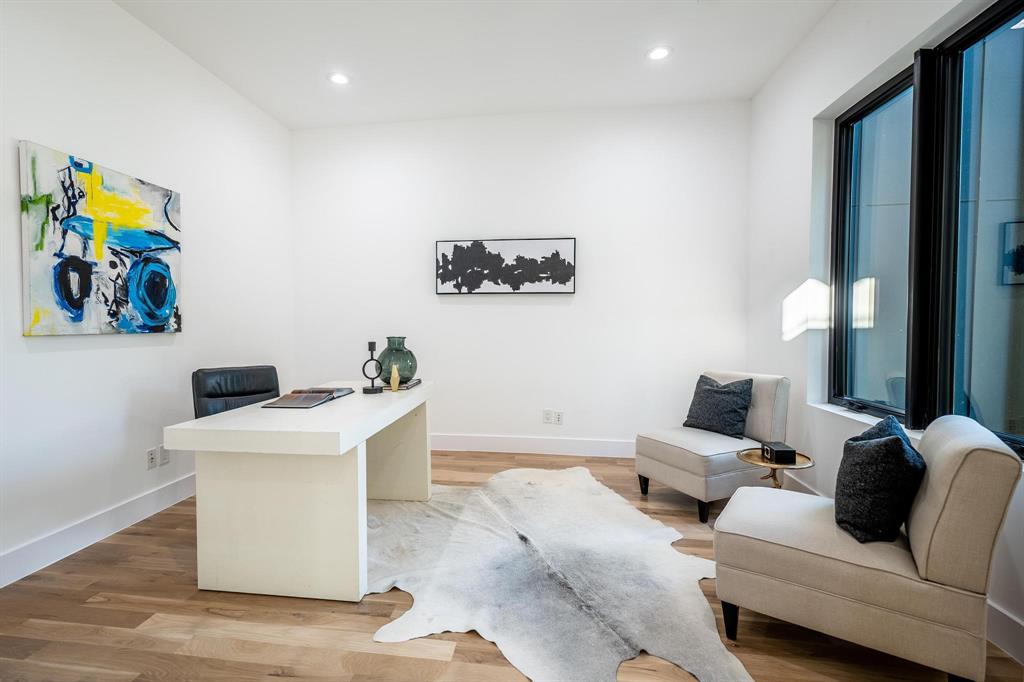 Bob-O-Links Downs - Residential