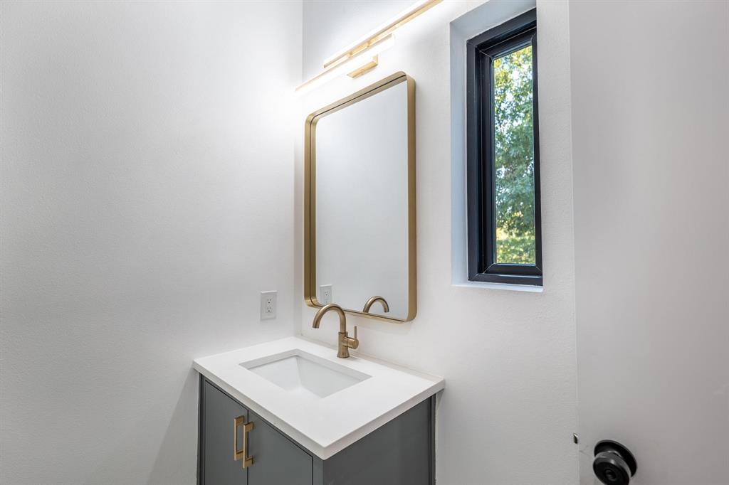 Bob-O-Links Downs - Residential