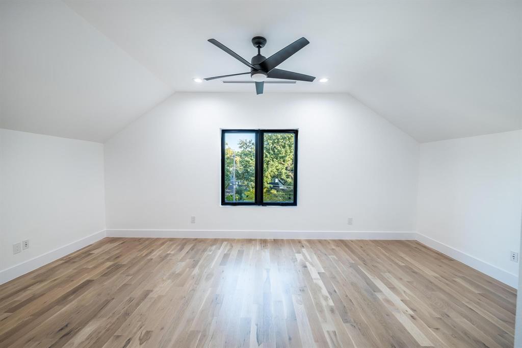 Bob-O-Links Downs - Residential