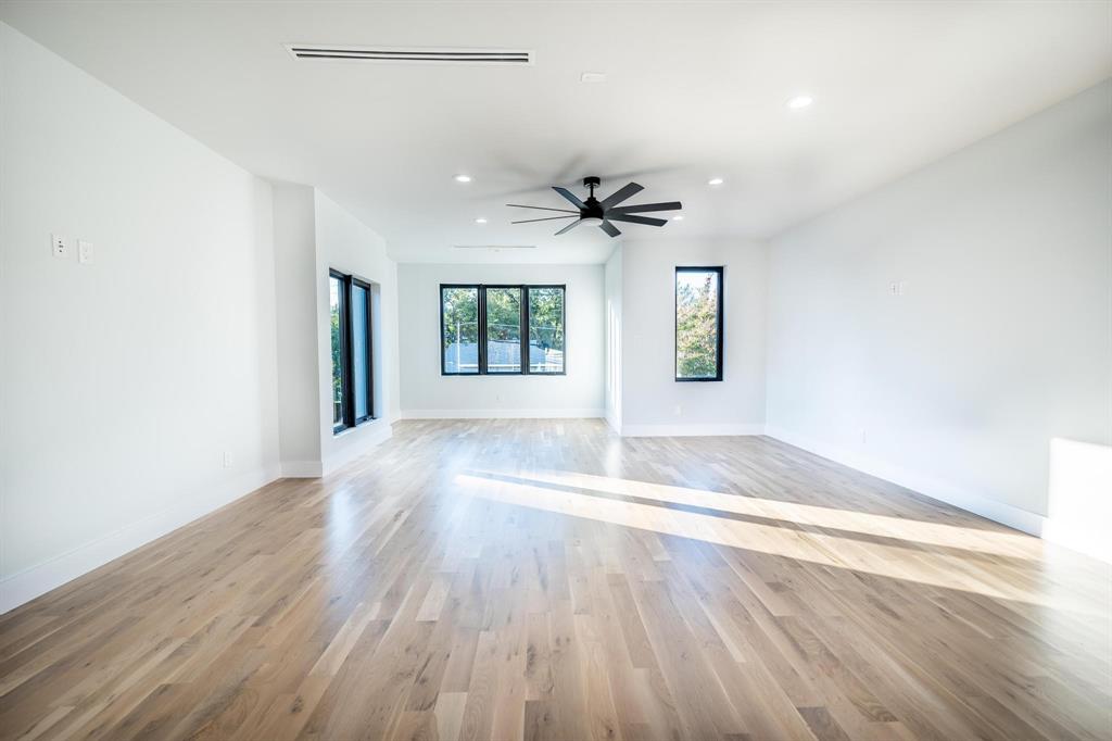 Bob-O-Links Downs - Residential