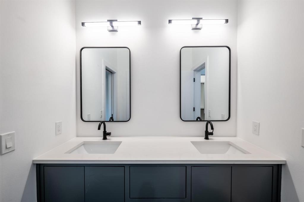 Bob-O-Links Downs - Residential