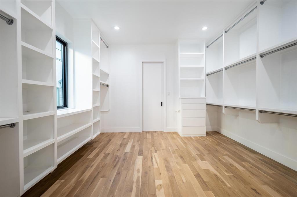 Bob-O-Links Downs - Residential