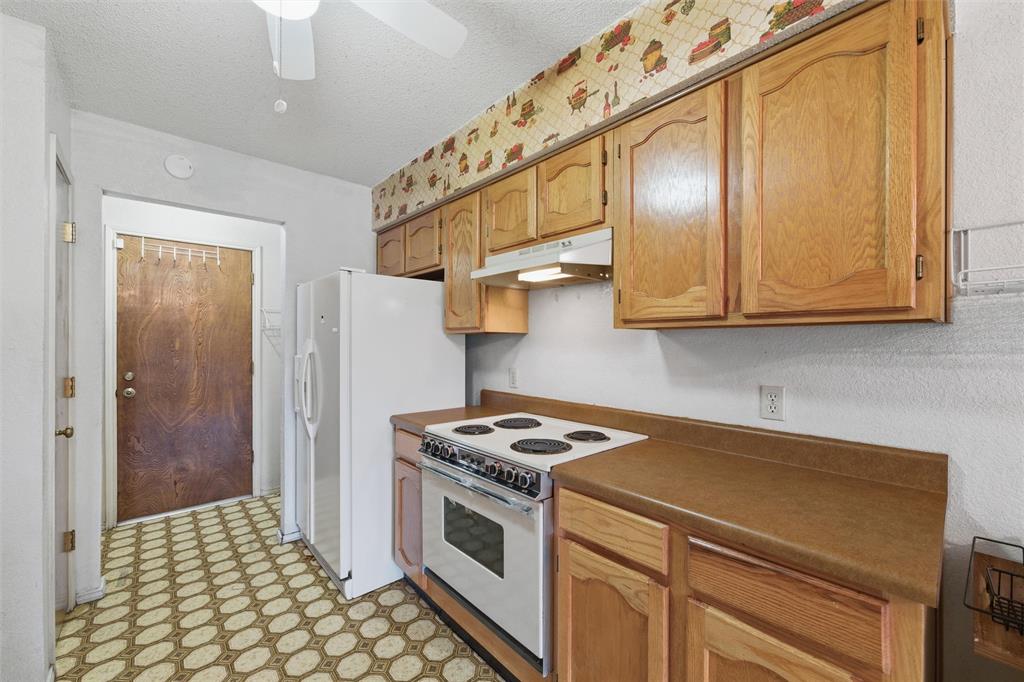 North Meadowbrook Village - Residential