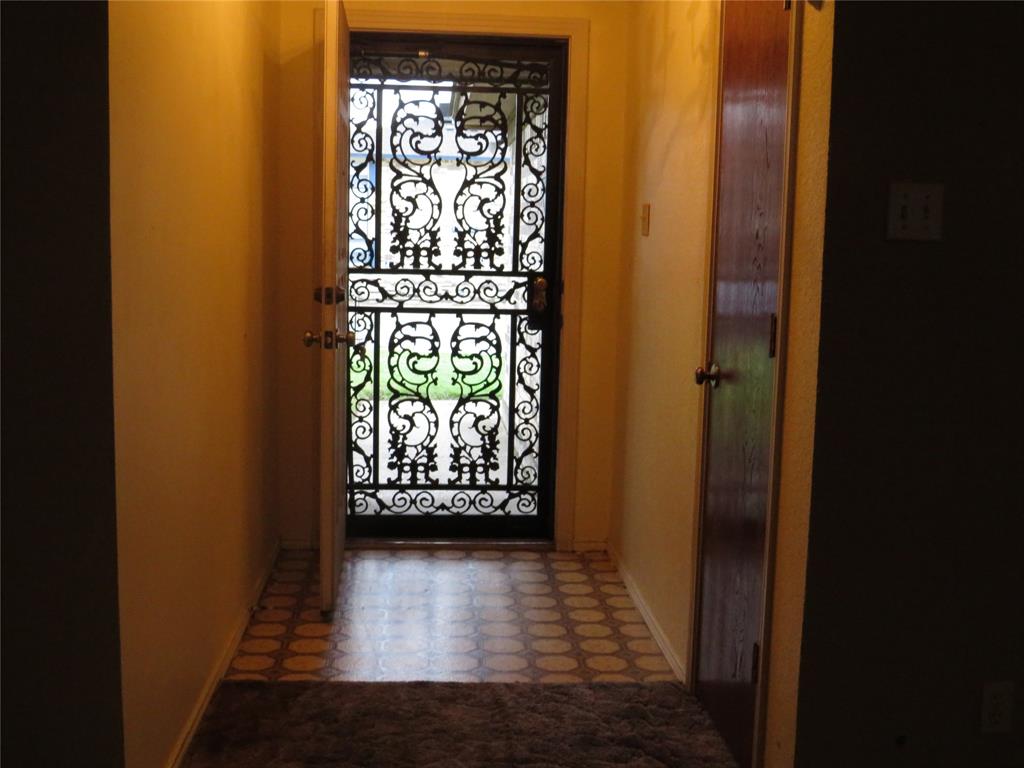 North Meadowbrook Village - Residential