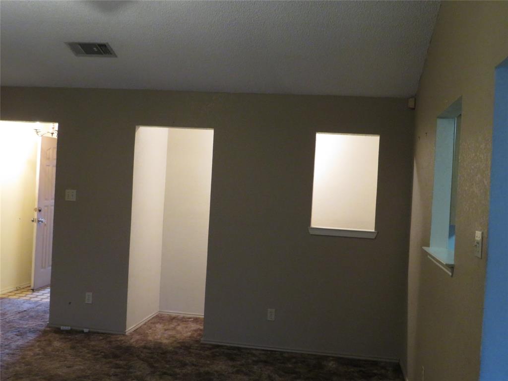 North Meadowbrook Village - Residential