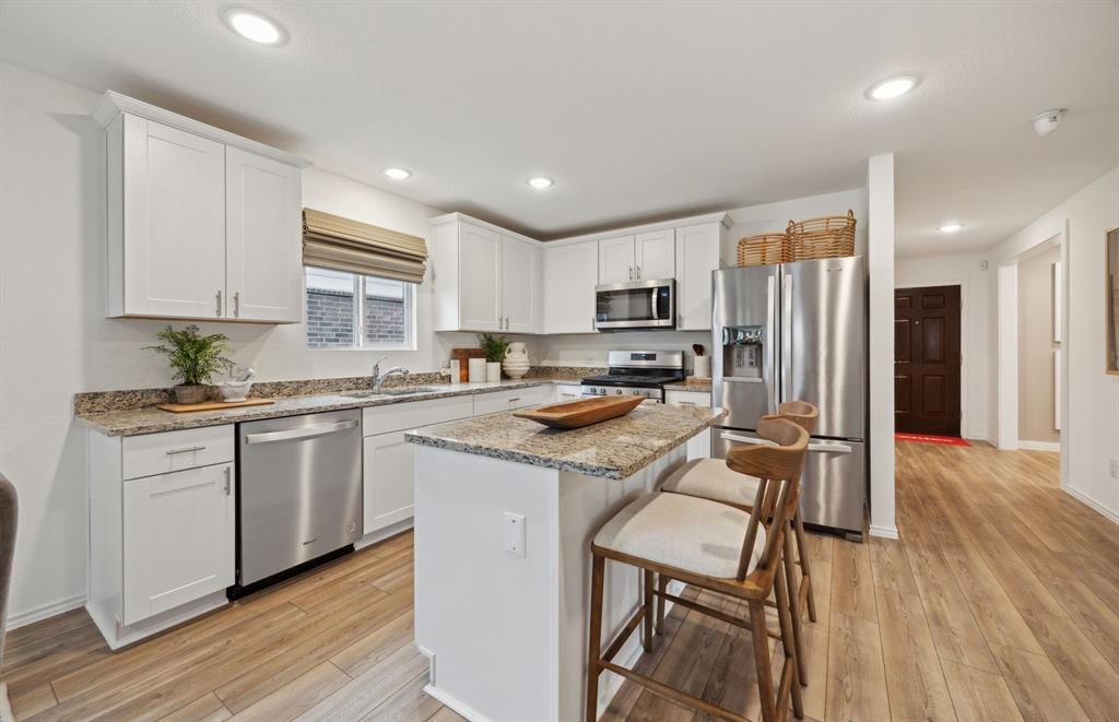 2048 Pleasant Knoll Circle