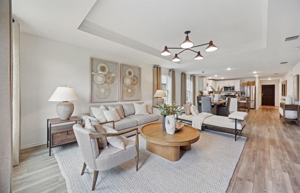 2048 Pleasant Knoll Circle