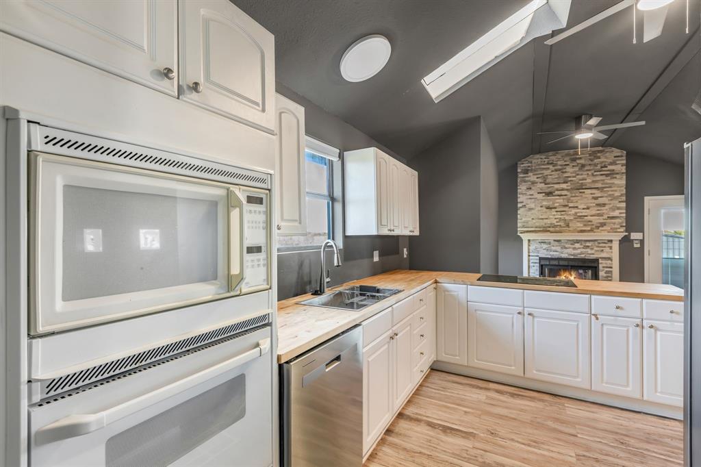 BENSON ESTATES AT BURNING HILL - Residential