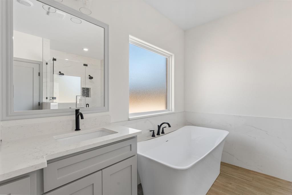 SAN LORENZO - Residential