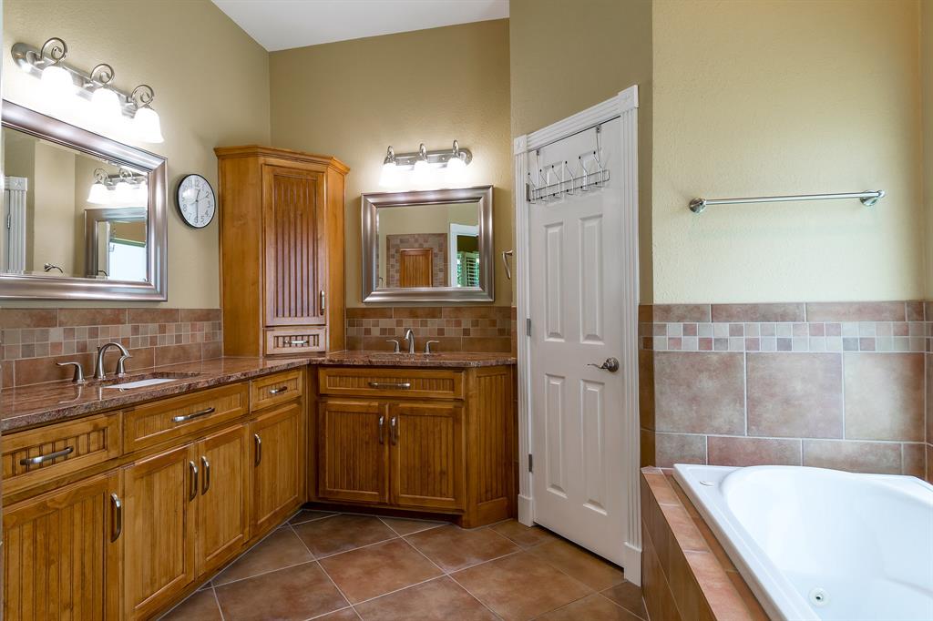 Twin Creeks Raintree Estates - Residential