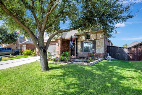 Photo of 12509 Outlook Avenue, Fort Worth, TX 76244 (MLS # 21390951)