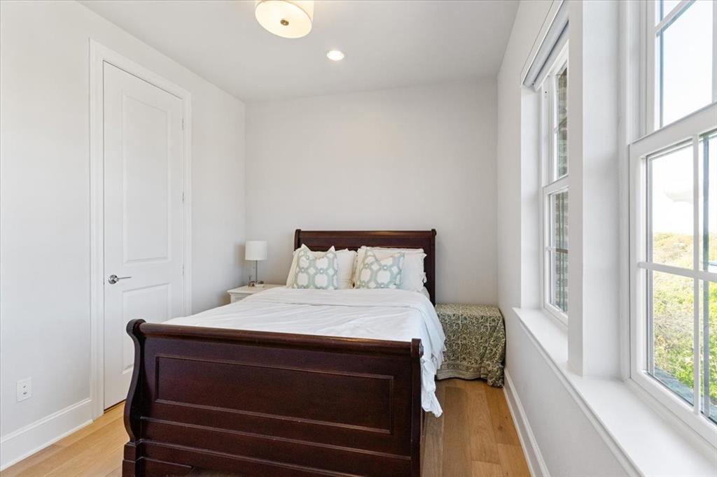 Addison Grove Add - Residential