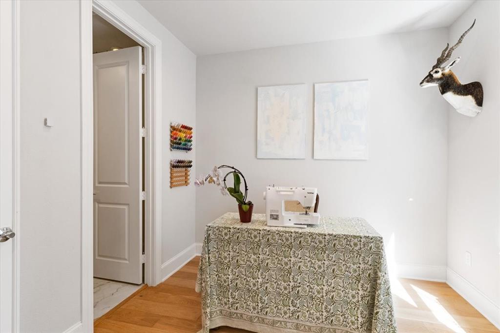 Addison Grove Add - Residential