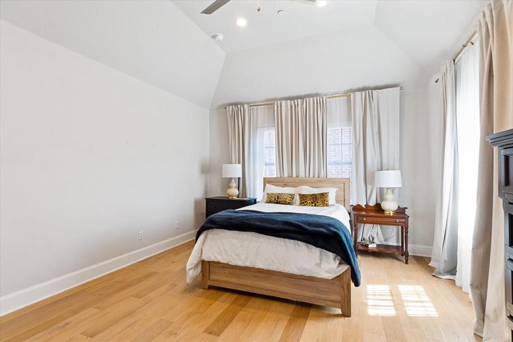 Addison Grove Add - Residential