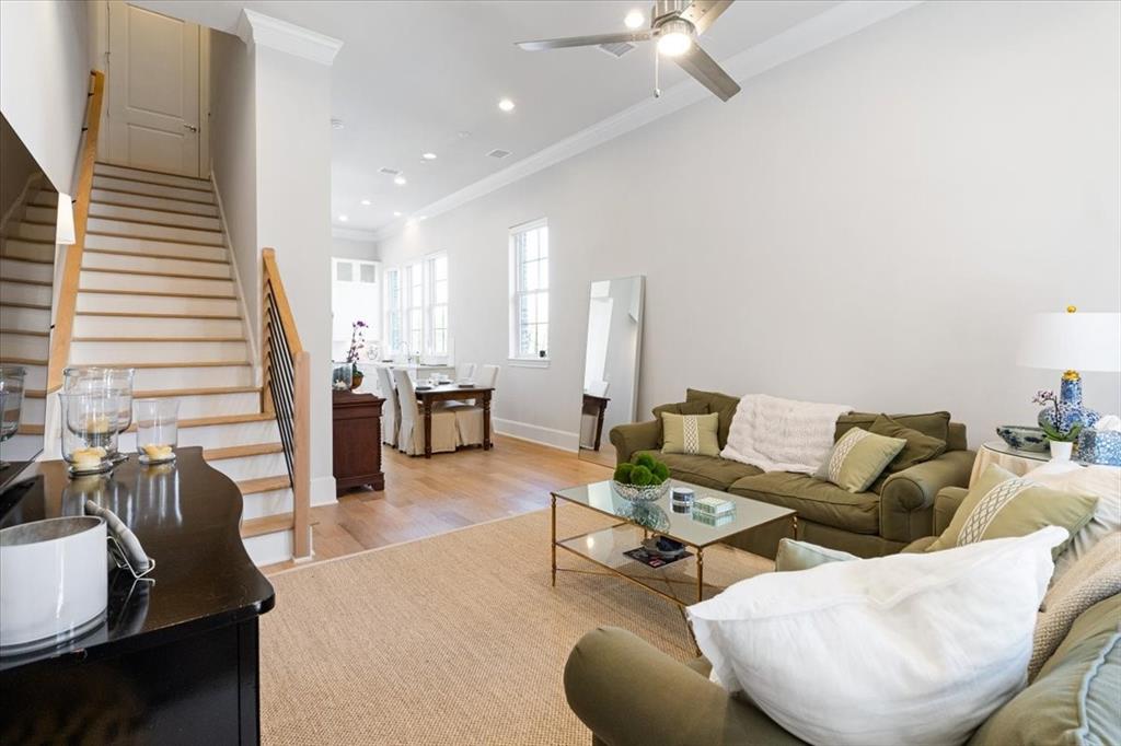 Addison Grove Add - Residential