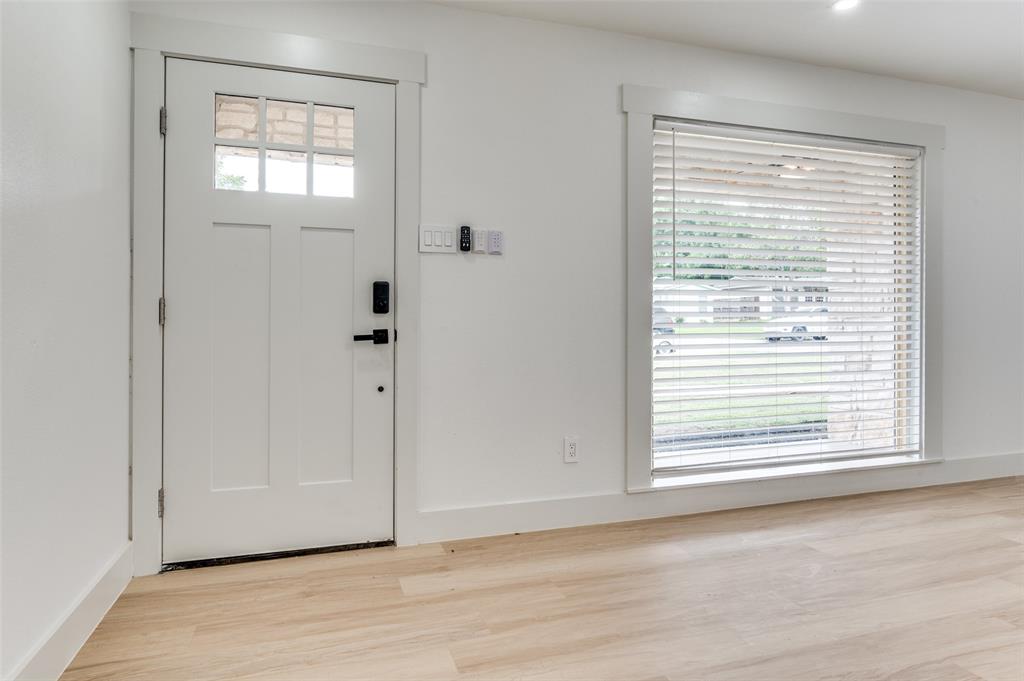 2504 Wicker Avenue