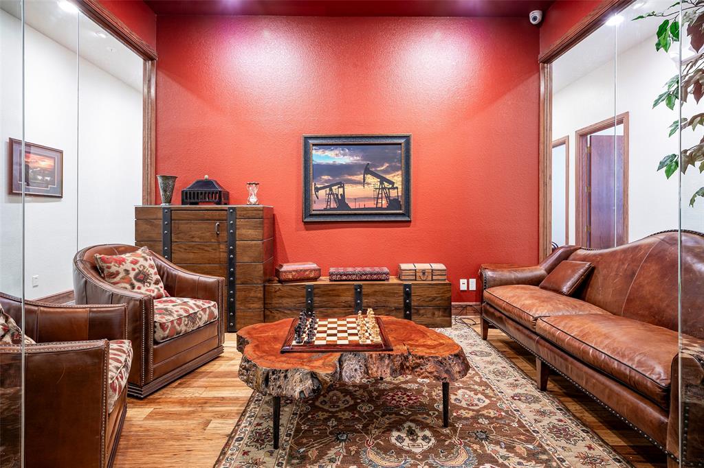 HALL, LBG #686 Add - Commercial Sale