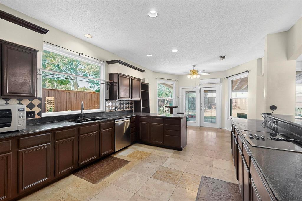 Parks Of Carrollton - Residential