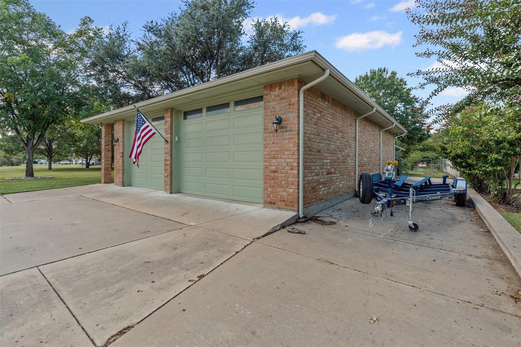 4012 Apache Trail Court