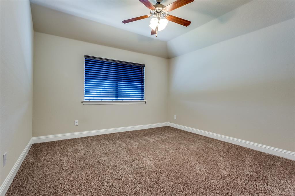 LAKEVIEW SUMMIT PHASE IV - Residential Lease