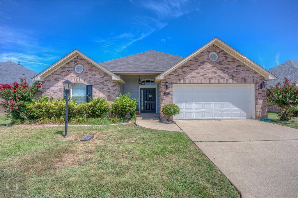 KINGS POINTE - Residential