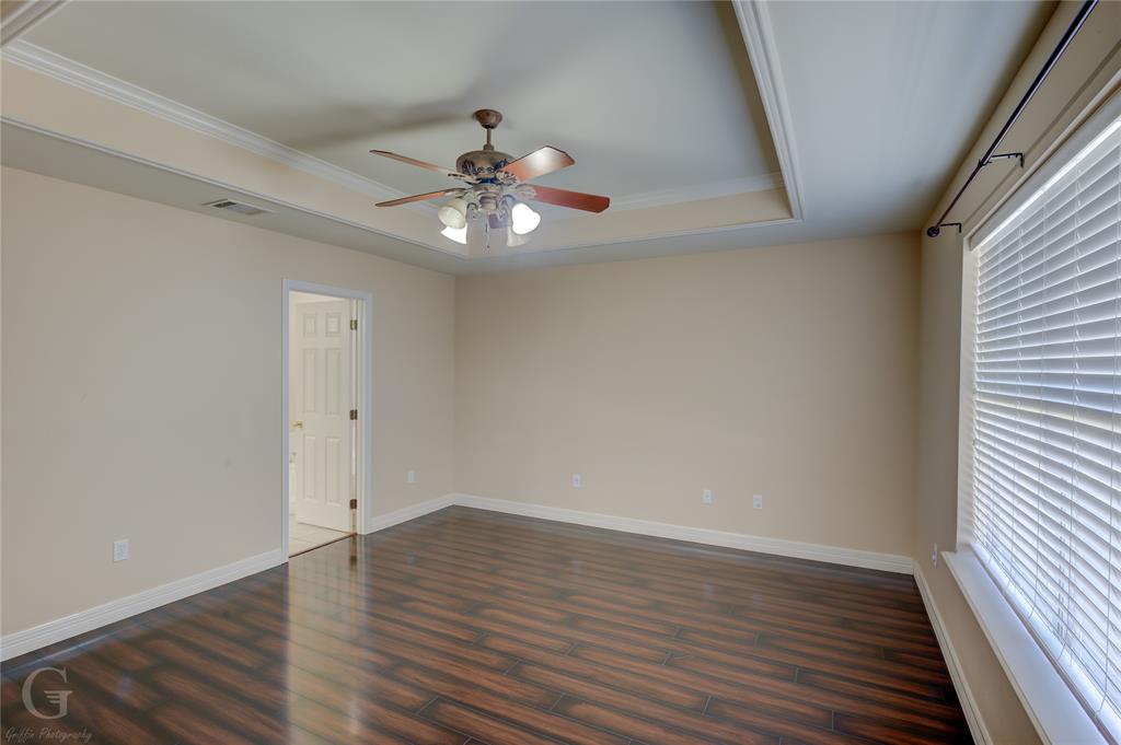 KINGS POINTE - Residential