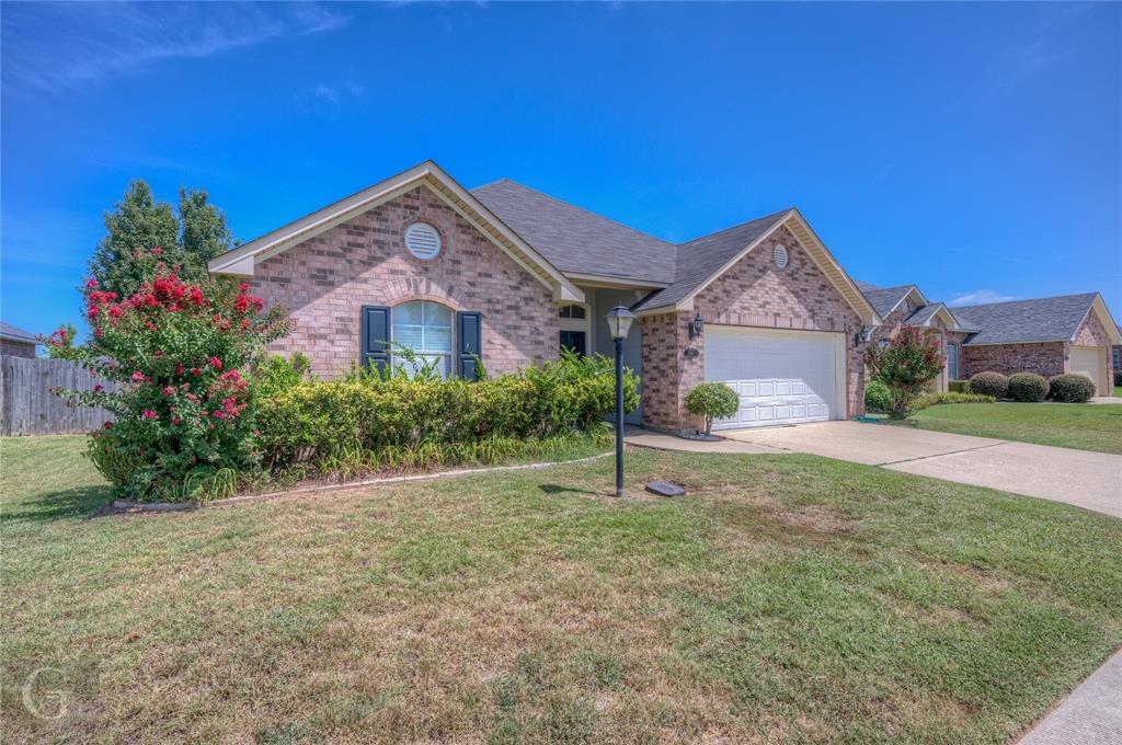 KINGS POINTE - Residential