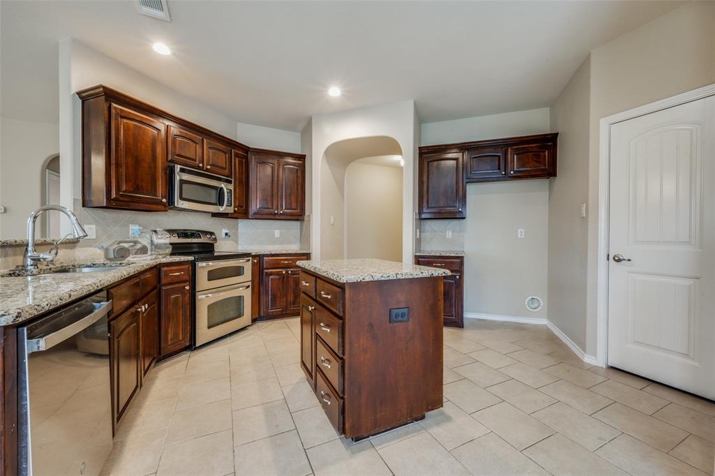4512 Remuda Lane