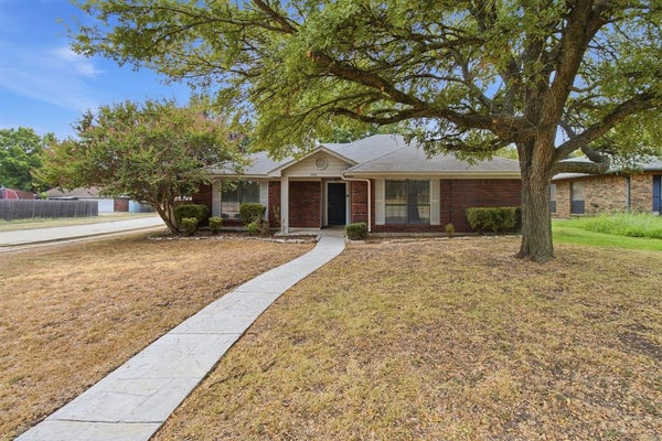 2222 CORTLAND CIR, ROWLETT, TX 75088 - Image 56f45fd8b84eefb31c948e92d2babc47/410673729