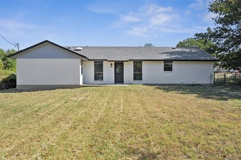 A home in Azle