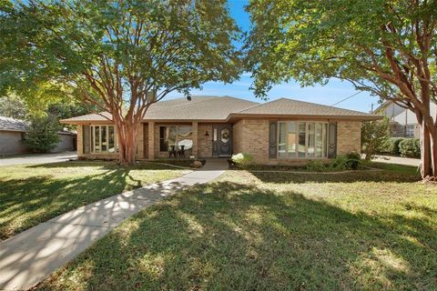 Photo of 4209 Capilla Street, Fort Worth, TX 76133 (MLS # 21336513)