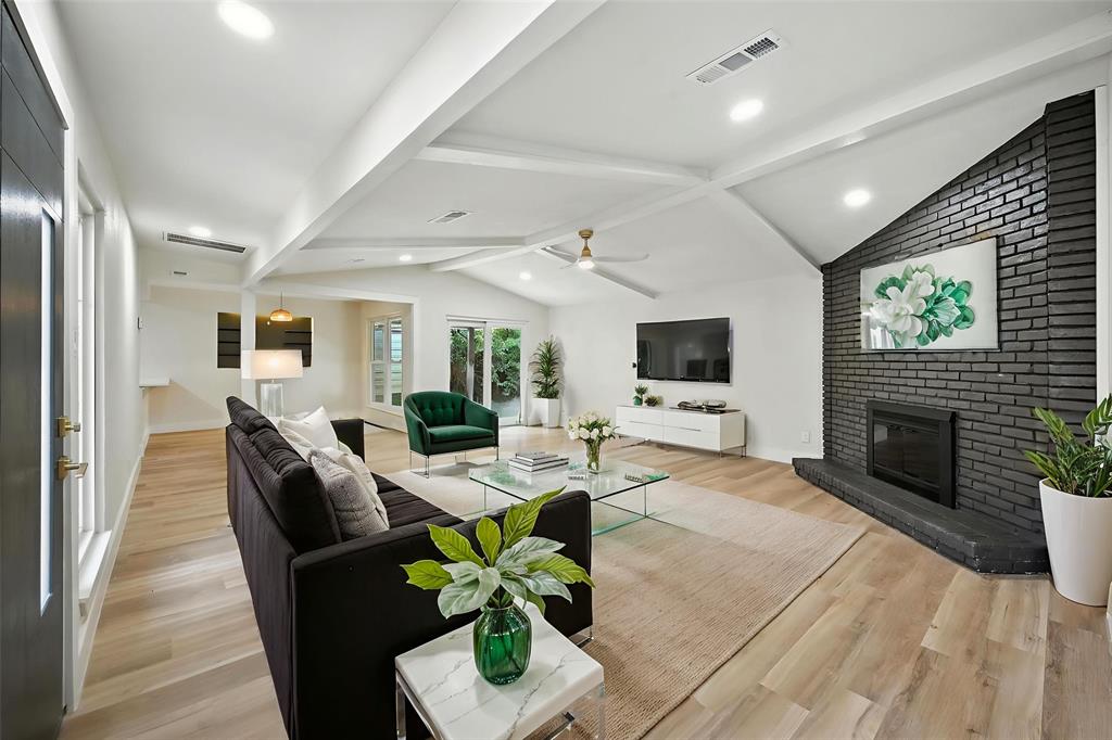 1614 Camero Drive