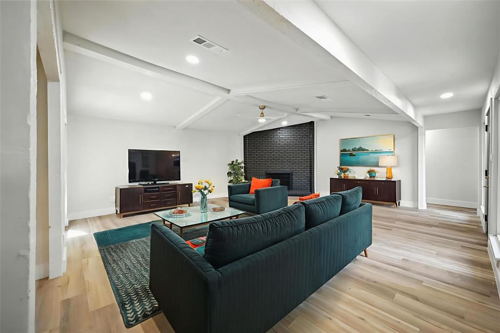 1614 Camero Drive