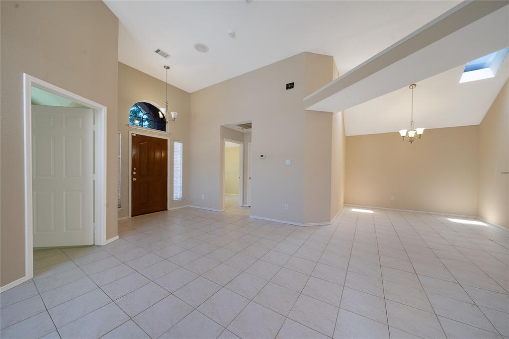 6912 Harvey Lane
