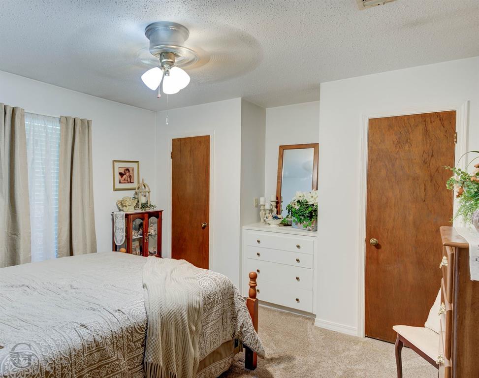 SOUTHPORT COUNTRY - Residential