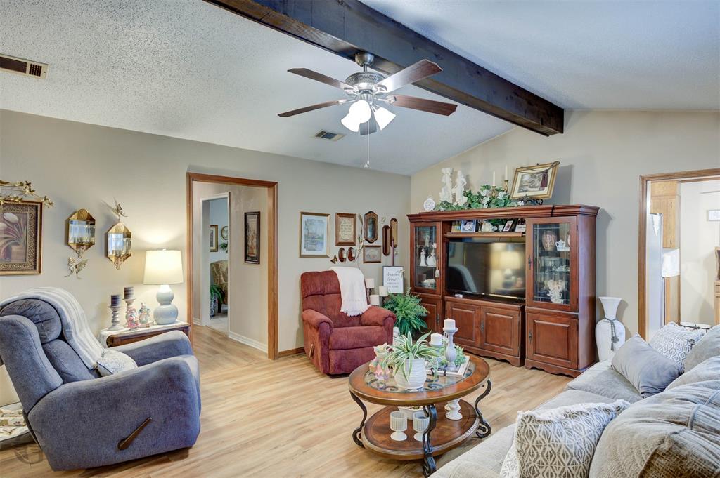 SOUTHPORT COUNTRY - Residential
