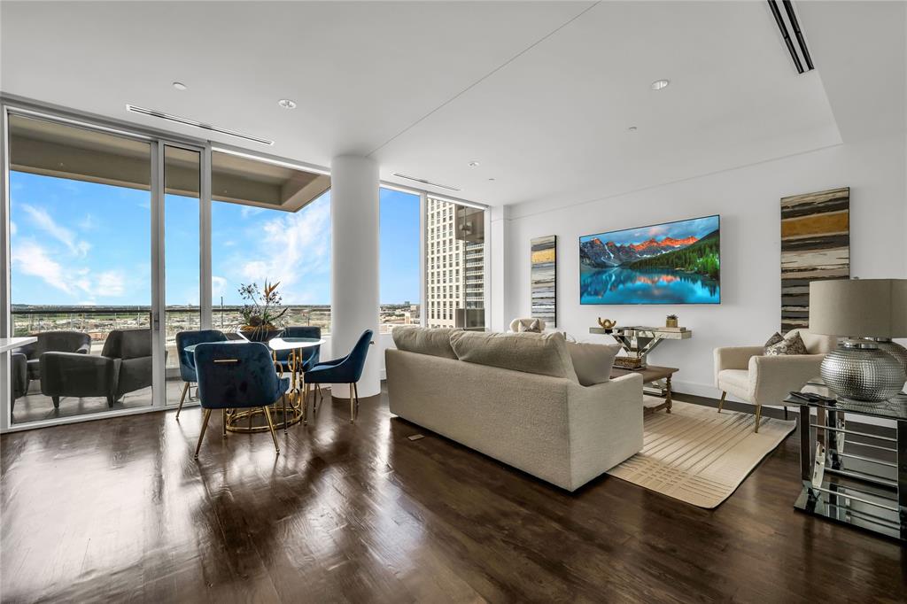 South Tower Residences - Residential