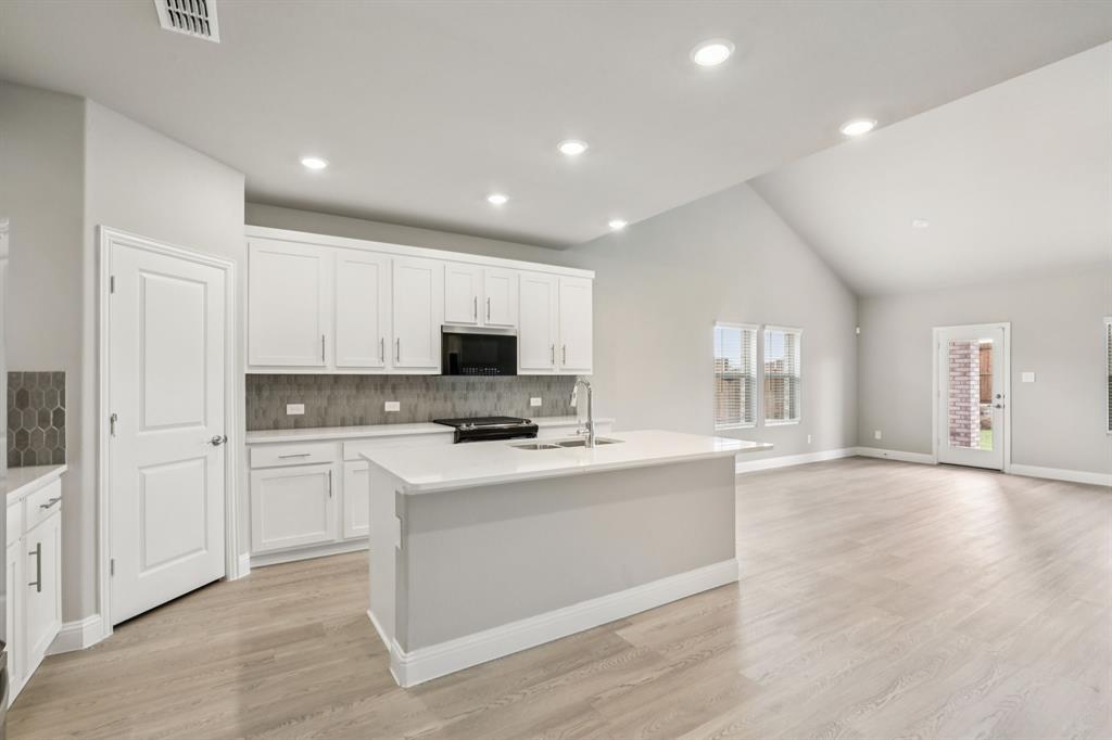 513 Midnight Oak Drive