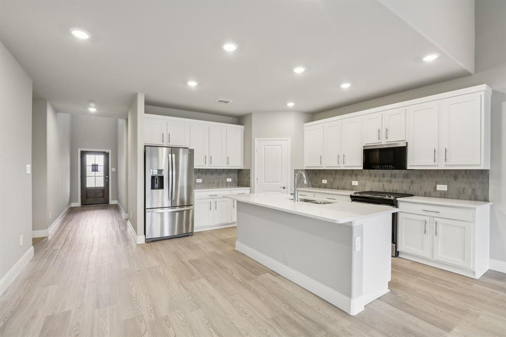 513 Midnight Oak Drive