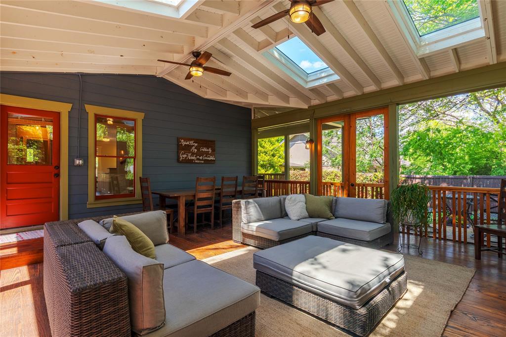 804 N College Street