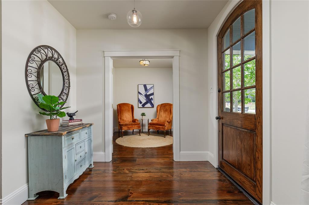 804 N College Street