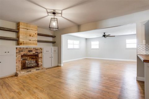 Tiny photo for 220 N Town East Boulevard, Sunnyvale, TX 75182 (MLS # 21106368)