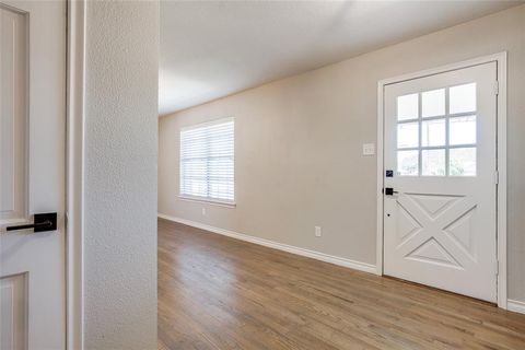 Tiny photo for 220 N Town East Boulevard, Sunnyvale, TX 75182 (MLS # 21106368)