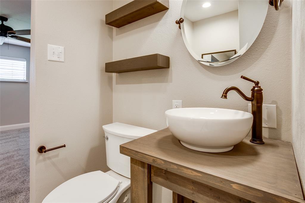 S A & M G RR ABST 1400 PG 680 TR 22 ACS - Residential Lease