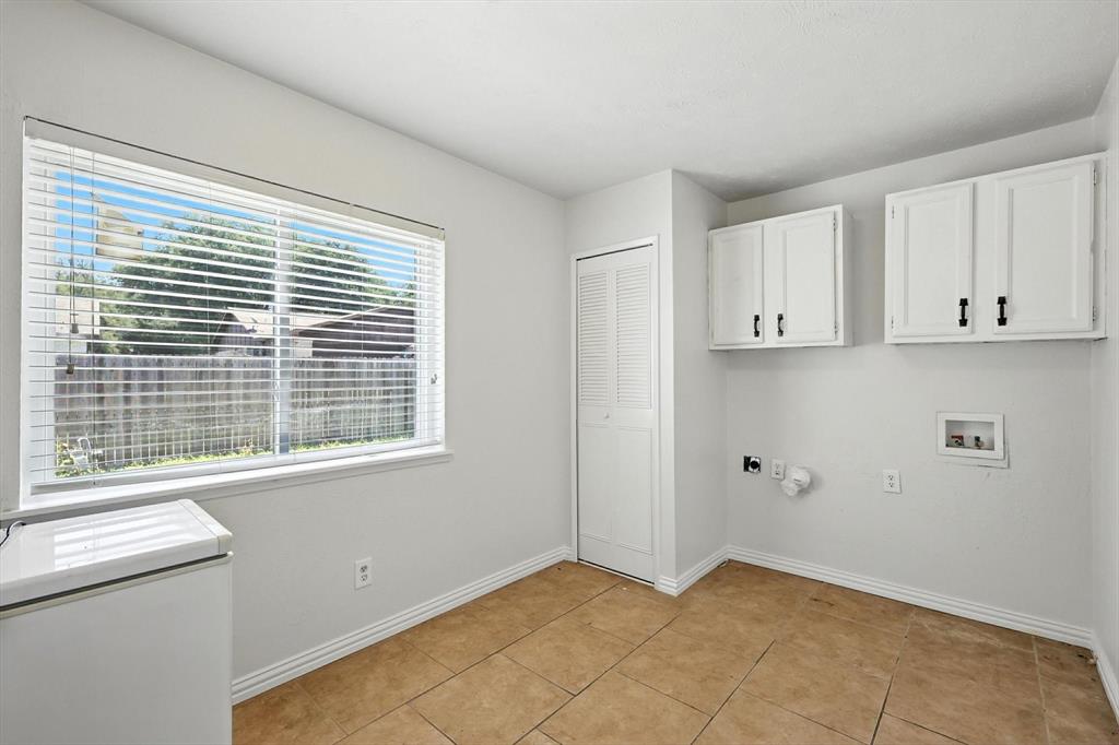 Colony 3 - Residential Lease