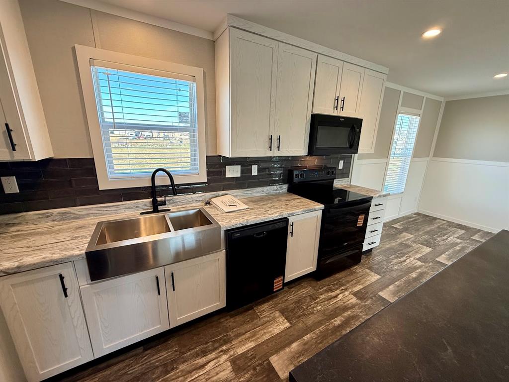 SALT GRASS, LOT: 9, BLK: 2, ADDN: SALT GRASS - Residential