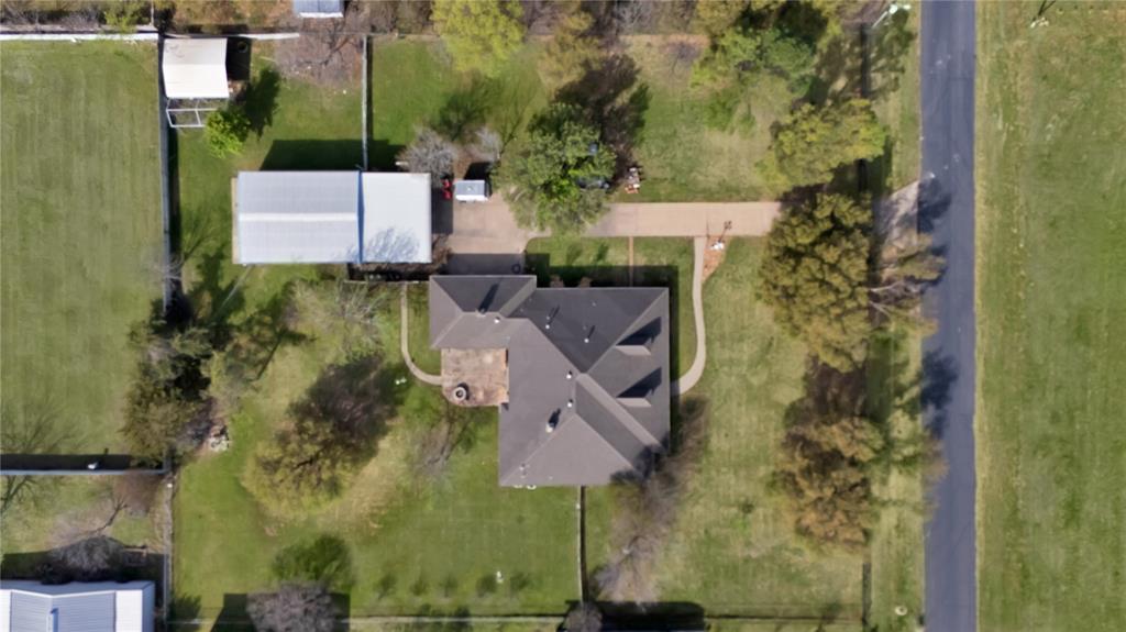 1607 Ernie Lane