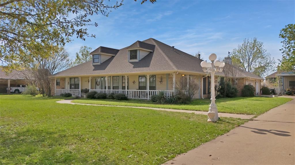 1607 Ernie Lane