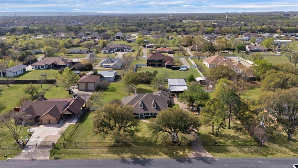 1607 Ernie Lane